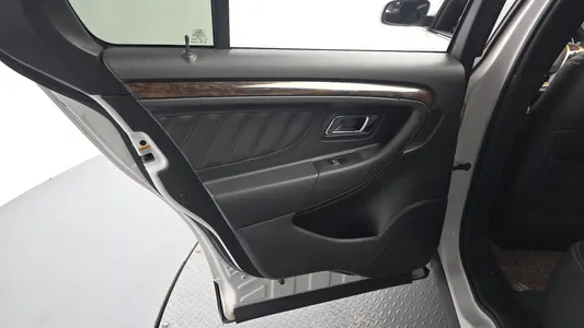 Ford 토러스 2.0 Limited 2017 25