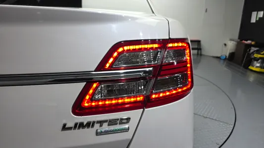 Ford 토러스 2.0 Limited 2017 23