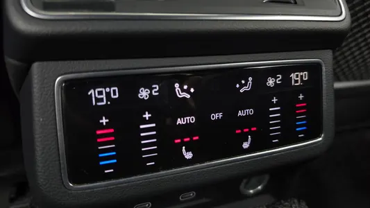 Audi A7 (4K) 55 TFSI 2021 19