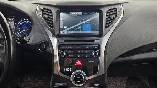 Hyundai Grandeur HG HG240 2016 14