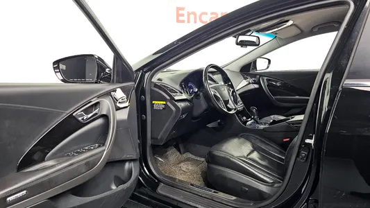 Hyundai Grandeur HG HG240 2016 10