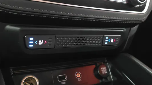 KG Mobility 렉스턴 스포츠 칸 2.2 4WD 2020 17