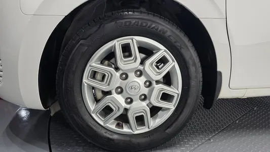 Hyundai Staria L3.5 5 2023 5