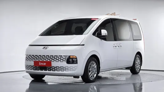 Hyundai Staria L3.5 5 2023