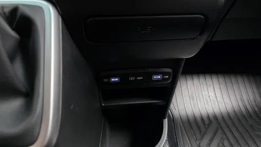 Hyundai Staria L3.5 5 2023 18