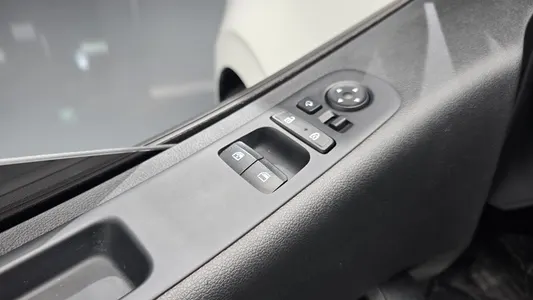 Hyundai Staria L3.5 5 2023 30