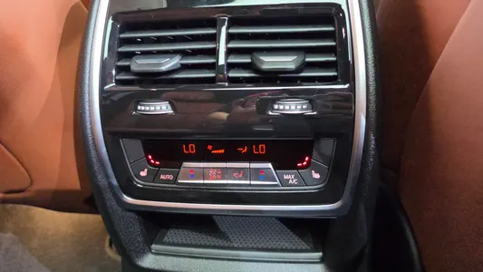 BMW X7 (G07) xDrive 40i M 6 2025 32