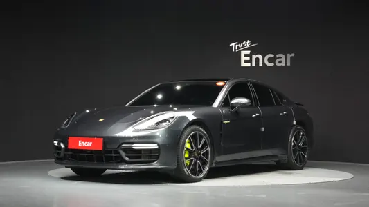 Porsche (971) 2.9 AWD E- 2018