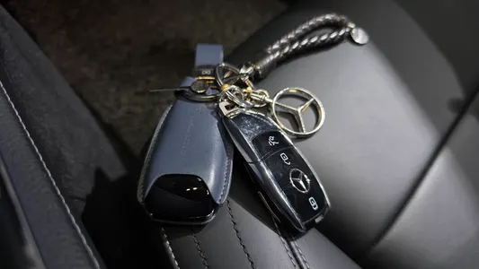 Mercedes-Benz E-Class W213 E220d 4MATIC AMG Line 2021 15