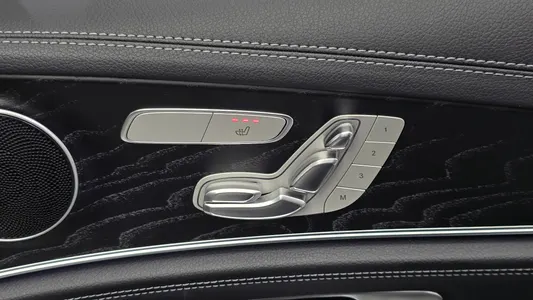 Mercedes-Benz E-Class W213 E220d 4MATIC AMG Line 2021 31