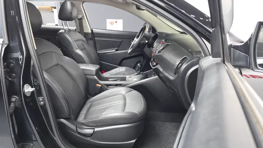 Kia R 2WD TLX 2010 11