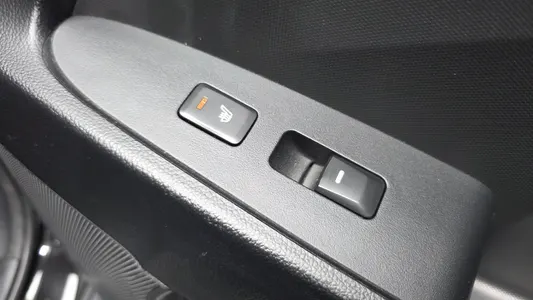 Kia R 2WD TLX 2010 19