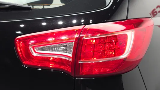 Kia R 2WD TLX 2010 23