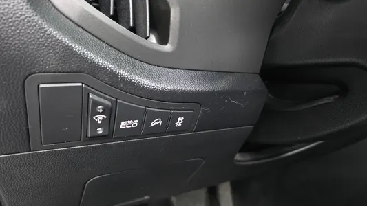Kia R 2WD TLX 2010 27