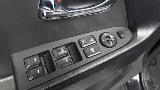 Kia R 2WD TLX 2010 29
