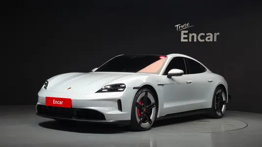 Porsche 4S 2025