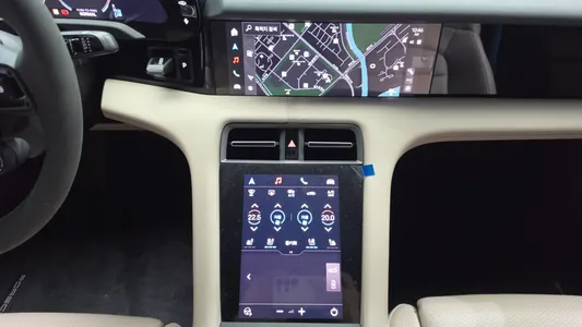 Porsche 타이칸 4S 2025 19