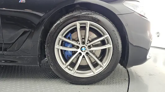 BMW 5 Series (G30) 530i M 2017 21