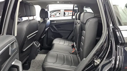 Volkswagen 2 2.0 TDI 4 2020 26