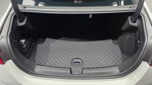 Mercedes-Benz E-Class W214 E200 2024 19