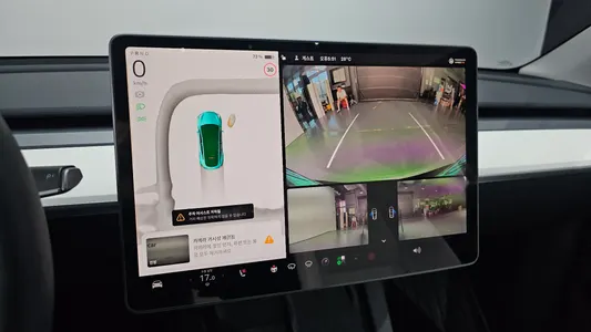 Tesla Y RWD 2023 15