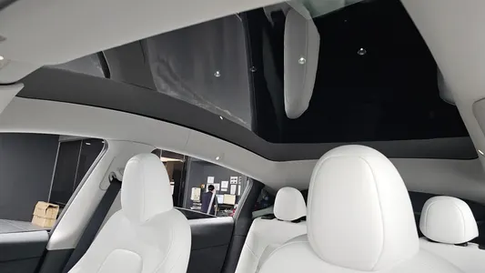 Tesla Y RWD 2023 19
