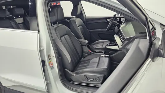 Audi Q4 e- (F4) 40 2023 26