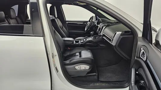 Porsche 카이엔 3.0 2017 11