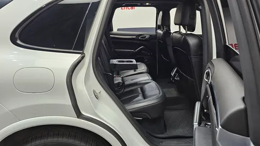 Porsche 카이엔 3.0 2017 12