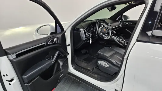 Porsche 카이엔 3.0 2017 10