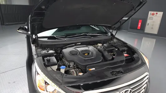 Hyundai LF 2.0 2016 6