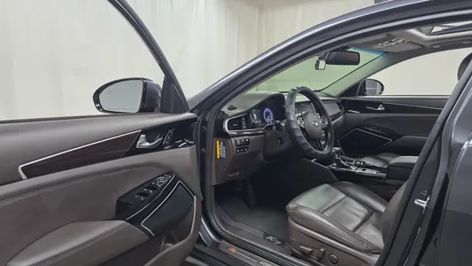 Kia K7 2017 10