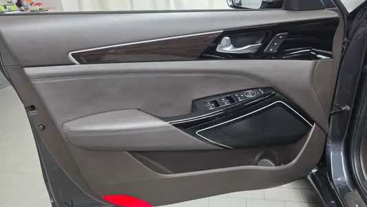 Kia K7 2017 24