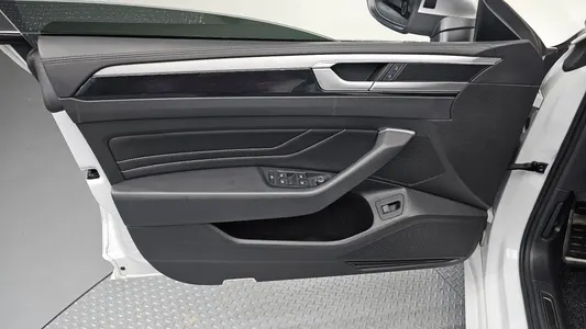 Volkswagen 아테온 2.0 TDI 2022 24