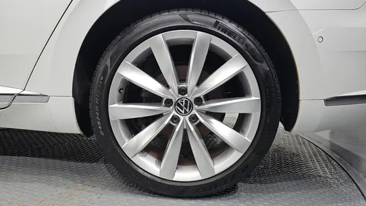 Volkswagen 아테온 2.0 TDI 2022 21