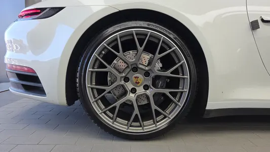 Porsche 911 (992) 2021 5