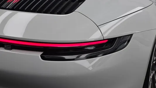 Porsche 911 (992) 2021 23