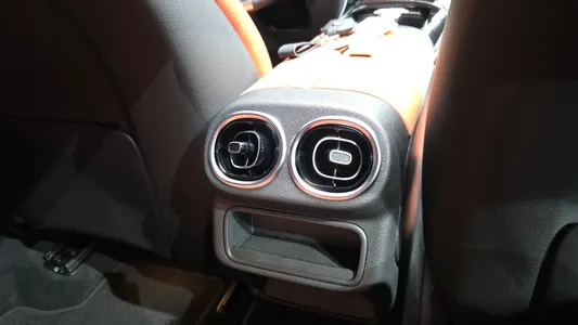 Mercedes-Benz GLC-Class X254 GLC300 4MATIC 2026 32
