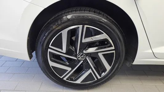 Volkswagen 7 1.5 TSI 2022 5