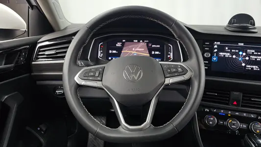 Volkswagen 7 1.5 TSI 2022 13