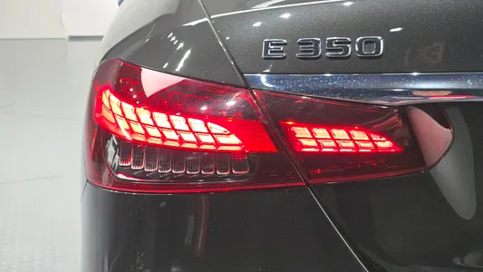 Mercedes-Benz E-Class W213 E350 4MATIC 2021 24