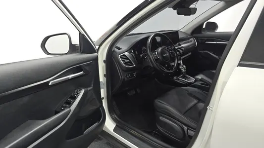 Kia Seltos 1.6 4WD 2022 10
