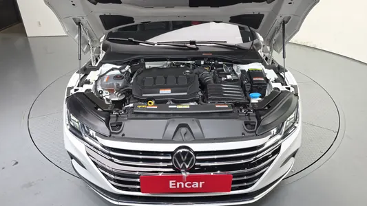 Volkswagen 아테온 2.0 TDI 2023 6