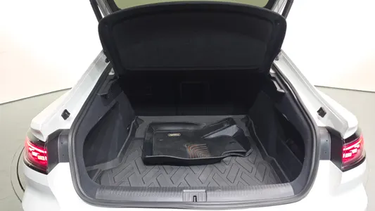 Volkswagen 아테온 2.0 TDI 2023 17