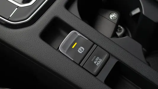 Volkswagen 아테온 2.0 TDI 2023 19