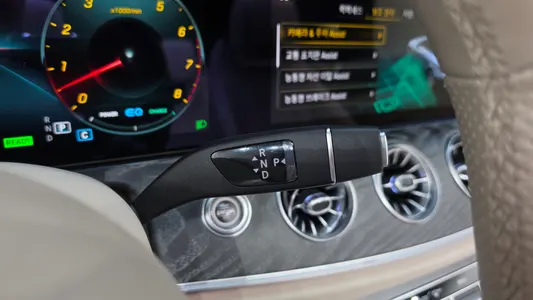 Mercedes-Benz E-Class W213 E450 4MATIC 2023 9