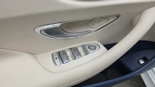 Mercedes-Benz E-Class W213 E450 4MATIC 2023 38