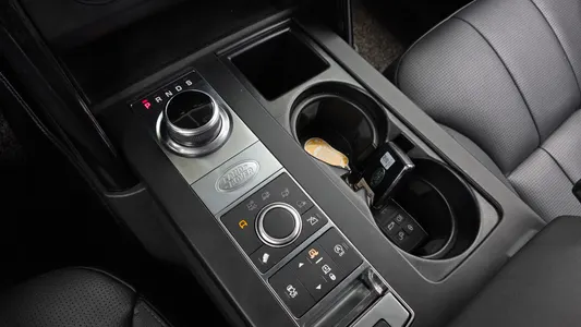 Land Rover 5 2.0 SD4 SE 2019 9