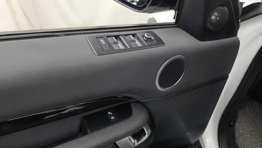 Land Rover 5 2.0 SD4 SE 2019 28