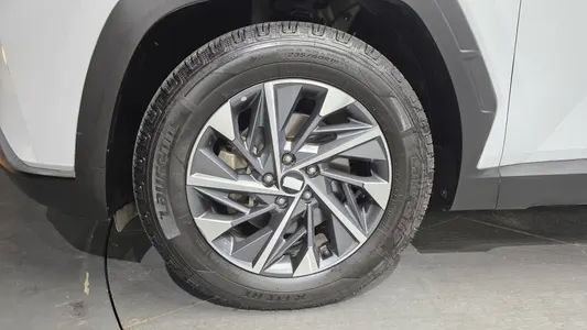 Hyundai (NX4) 2WD 2023 5